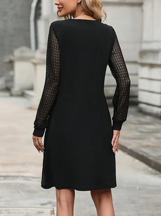 Elegantes Damen Kleid mit Spitze, V-Ausschnitt und langen Ärmeln – Stretchstoff