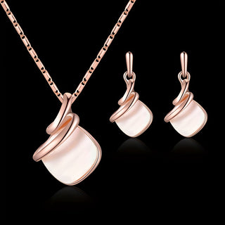 Elegantes & schlichtes geometrisches Schmuckset mit quadratischem Anhänger und Ohrringen