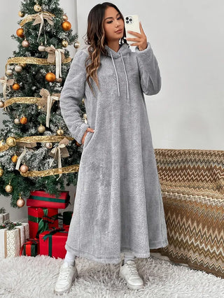 Damen Fleece Kapuzenkleid – Lässig, Bequem Stilvoll