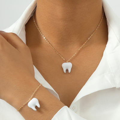 Halskette + Armband Süßes Schmuck-Set – Special Tooth Design