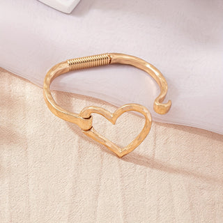 Einfaches Geometrisches Herz Open Cuff Armband – Stilvoll & Vielseitig