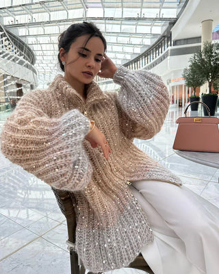 Selina - Der elegante, glitzernde Seiden-Cardigan-Pullover