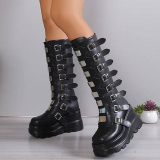 Manina - Modische Plateaustiefel mit Schnallenriemen