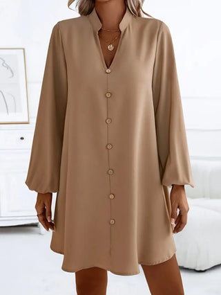 Abbey - Zeitlose Eleganz, gekerbtes Minikleid mit Laternenärmeln